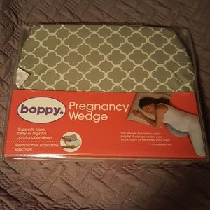 Boppy pregnancy wedge
